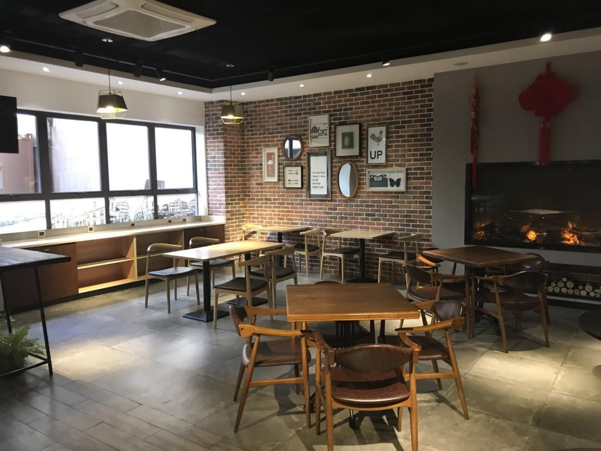 Manxin Hotel Shanghai Xujiahui Exteriör bild
