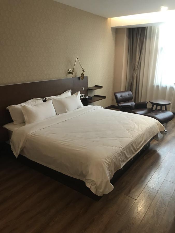 Manxin Hotel Shanghai Xujiahui Exteriör bild