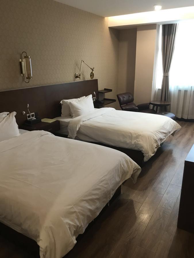 Manxin Hotel Shanghai Xujiahui Exteriör bild