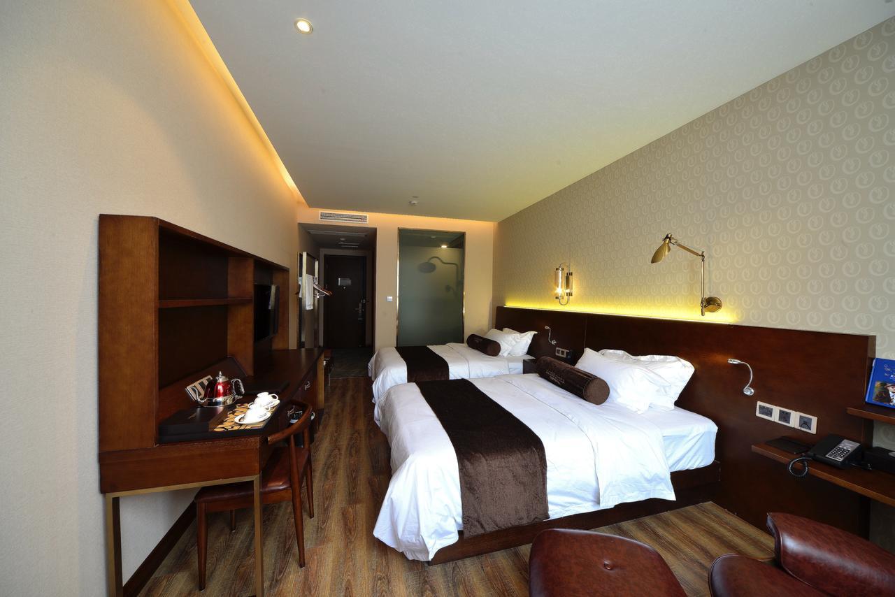 Manxin Hotel Shanghai Xujiahui Exteriör bild